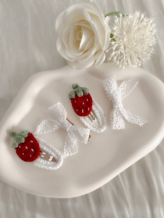 Sweet Berry Lace Hair Clip Set
