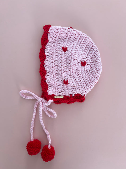 Sweetheart Scallop Bonnet